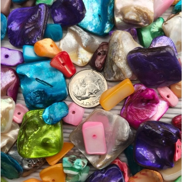 ASSORTED COLORED MOTHER OF PEARL SHELL BEADS DIY JEWELRY CRAFTING MIXED LOT - Picture 10 of 12